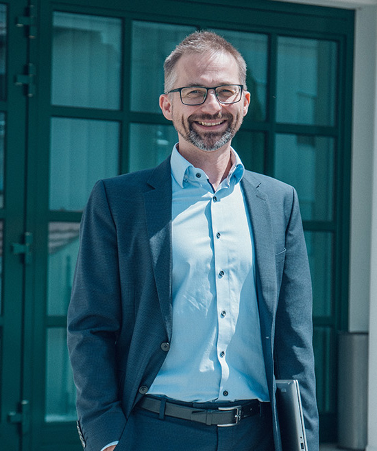 Dr. Jens Riedel